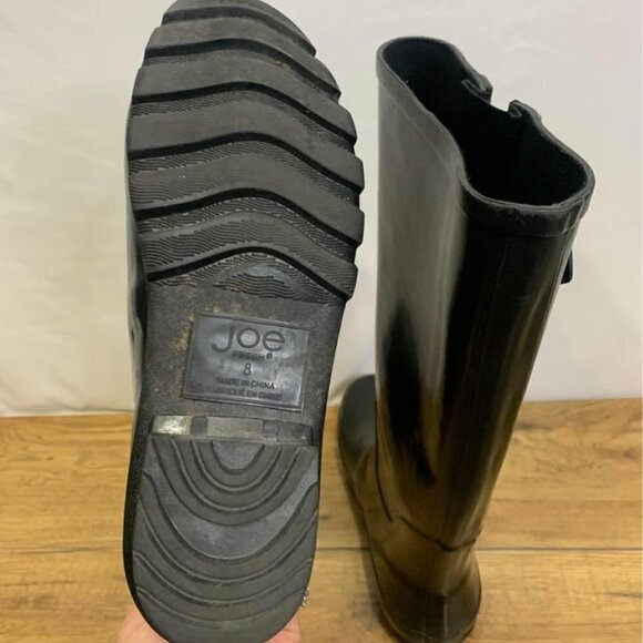 WOMANS tall black rain boots with buckle. Anti slip, waterproof. Size 8. Excelle - Picture 9 of 10